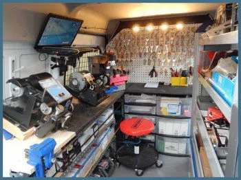 Safe Key Shop Kansas City, MO 816-227-1015 - 2-mobile-locksmith